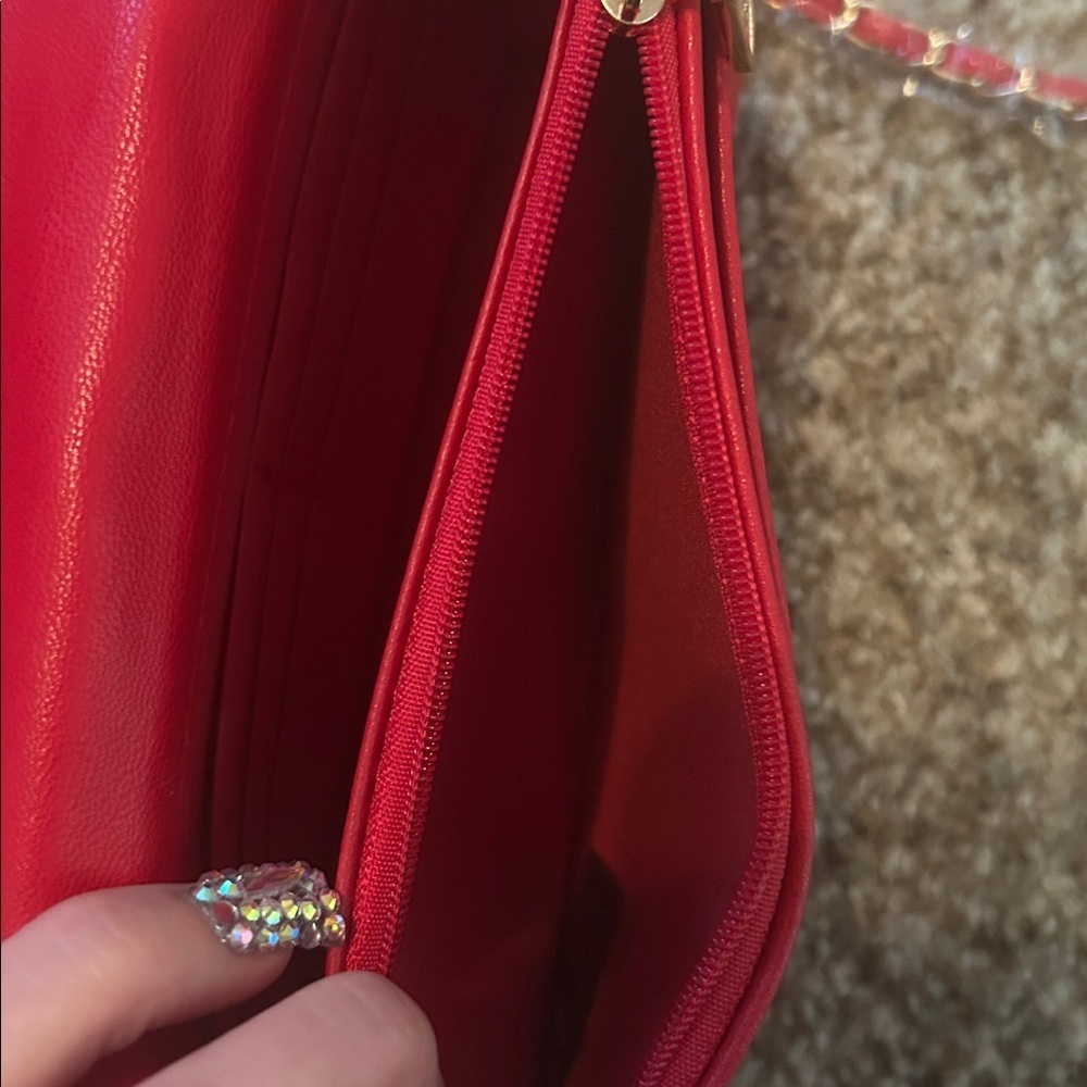 Red Quilted Badgley Mischka Crossbody bag with built in wallet slots - Picture 7 of 8
